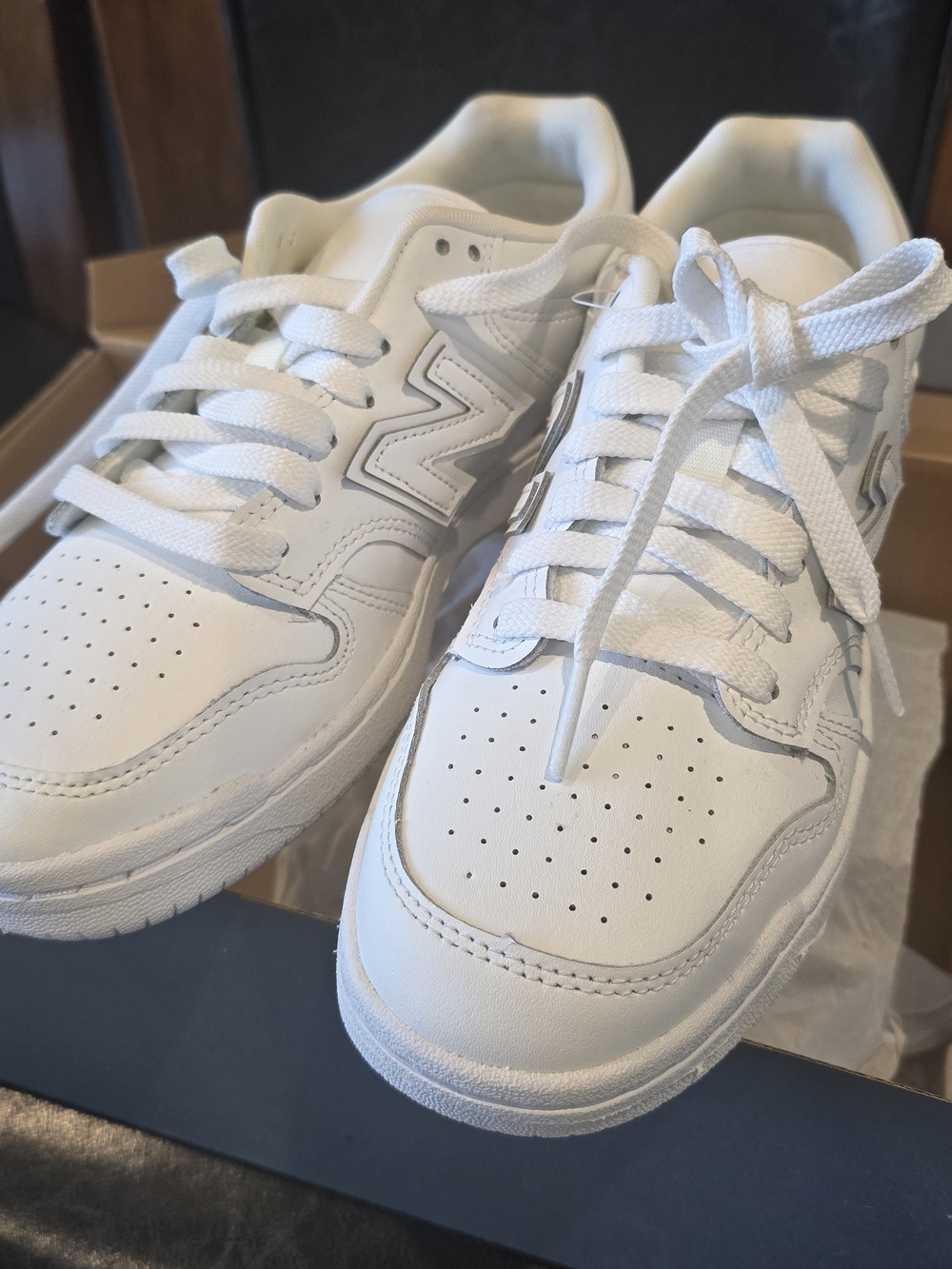 New Balance Kids White Leather Low-Top Sneakers